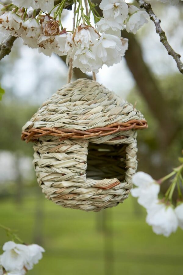 Natural Nesting Hanger