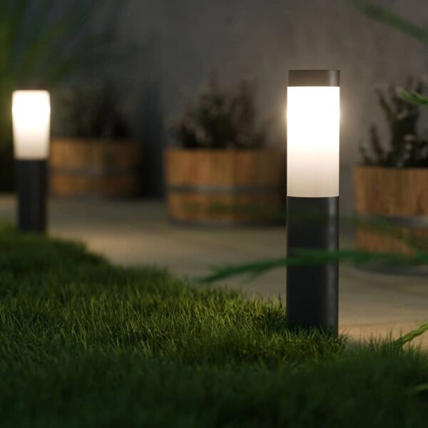 Solar Powered London XT Solar Post Light - Black Edition