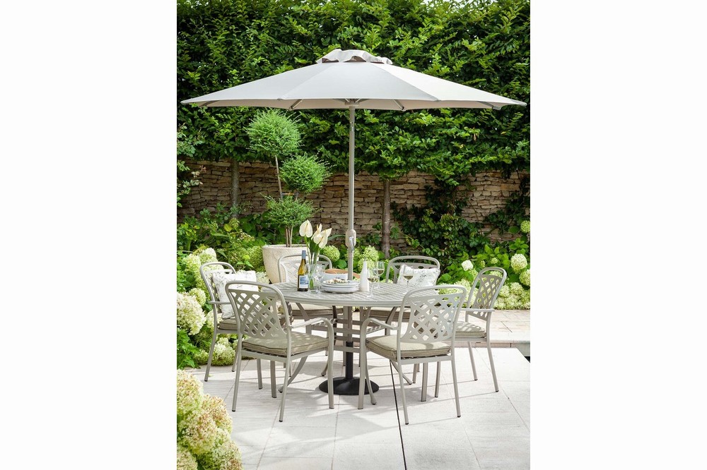 Berkeley 6 Seat Round Set with Parasol & Base